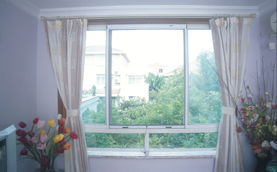 J款缓冲式卷轴纱窗 J款缓冲式卷轴纱窗